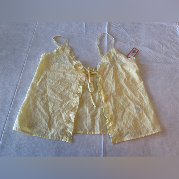 Colsie Yellow Ruffle Tie-Front Cami - Picture 4 of 5